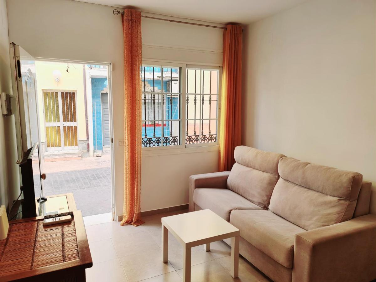 Estudios Tisifone La Cala Del Moral ภายนอก รูปภาพ